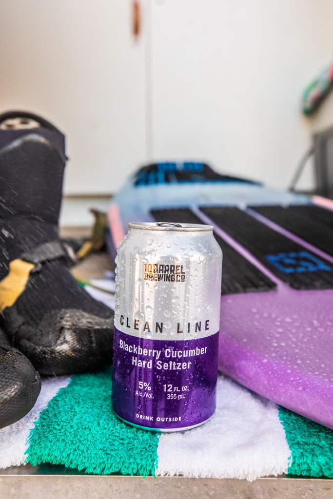 10BarrelBrewing's tweet photo. Introducing our Clean Line Seltzer Variety Pack and 3 BRAND new flavors!
Find your new favorite with Huckleberry, Blackberry Cucumber, Cherry Lime, or classic Mango. Because when it's good, it's good! #CleanLineSeltzer https://t.co/9bUbL5MjM9
