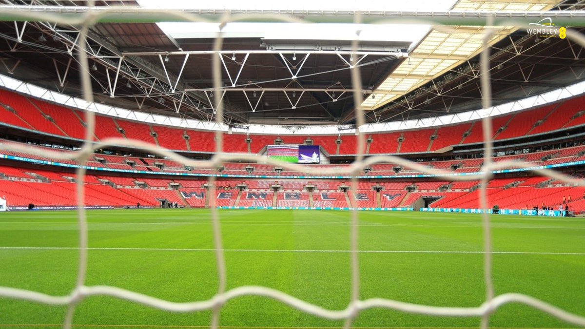 All about the details 🔍

Back in action 🔜 🏆⚽️ #PapaJohnsTrophy