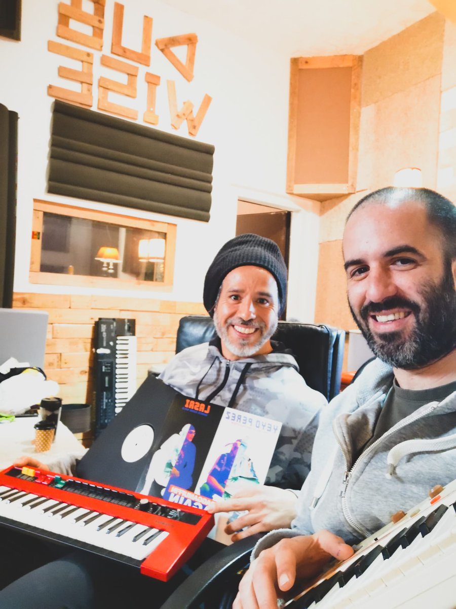 La Panchita Radio Show #15 
Podcast 👇mixcloud.com/LaPanchitaReco…
Microentrevista a <a href="/genistraninadal/">Genius</a> &amp; <a href="/laurettalunaci/">dijeiluna</a> 
Sonaron temas de: <a href="/mellowvibesuk/">Mellow Vibes Studio</a> <a href="/DeLlanca/">Llança de foc</a> <a href="/jazeliseJA/">Jaz Elise</a> <a href="/LasaiMuzzik/">LASAI</a> <a href="/ChaliceSound/">Chalice Sound</a> <a href="/FatBird_Rec/">Fat Bird Recordings</a> <a href="/Dubkasm/">Dubkasm</a> <a href="/tarrusrileyja/">Tarrus Riley</a> 
#reggaeradio #reggaepodcast #reggae #dub