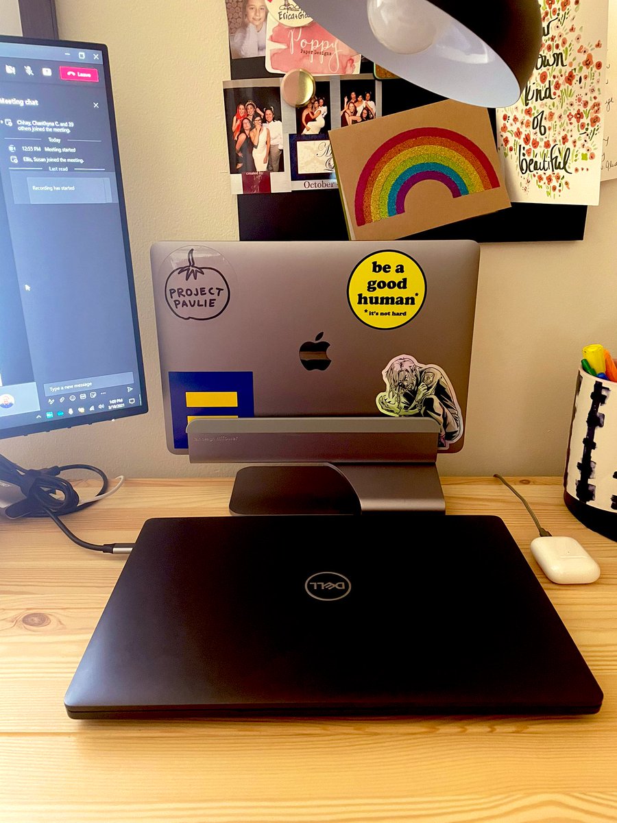 giannax46's tweet image. New laptop stand. With two laptops, this helps save space. It’s a @raindesigninc mTower stand.