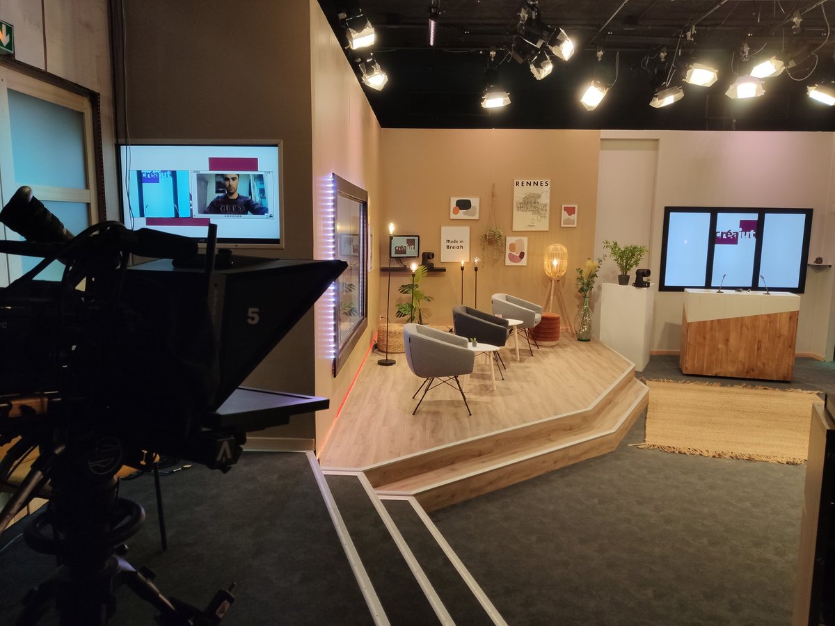 Quelque chose se prépare ce soir pour la soirée de clôture du challenge #CreaIUT à <a href="/TVR35/">TVR La chaîne</a> 

#entreprendre #osezliut