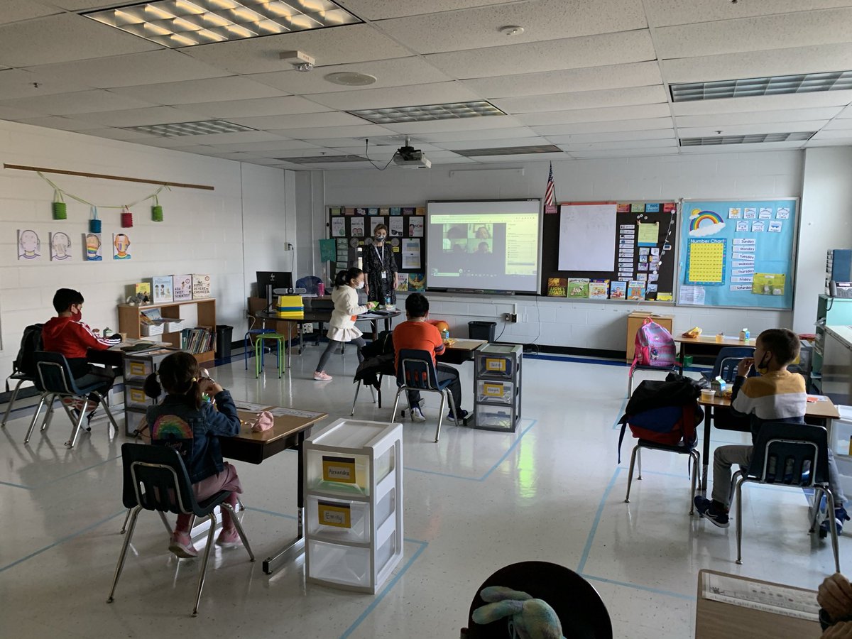 Concurrent morning meeting in 1st grade. It is great to see all students interacting. <a href="/BrenMarPark_ES/">Bren Mar Park ES</a>