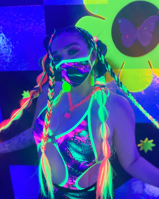 Feelin like a spice girl 🌈💕🔥 https://t.co/gSkvR1UtZt<a href="/tag/lostcause"class="tags"><span>#lostcause</span></a>