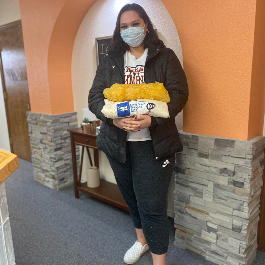 PHD_WeightLoss's tweet photo. Meet Hallie, she is a varsity high school volleyball player from our Farmington, NM location pictured here holding 15 lbs she let go of her FIRST week! 🎉
To start your incredible life change like Hallie has, visit https://t.co/dxn3qN7GYA or call 1-800-674-8891
#phdweightloss https://t.co/DIkgAmGXTk