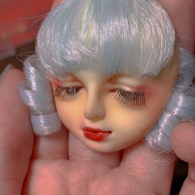 死なない花のブローチのtwitterイラスト作品