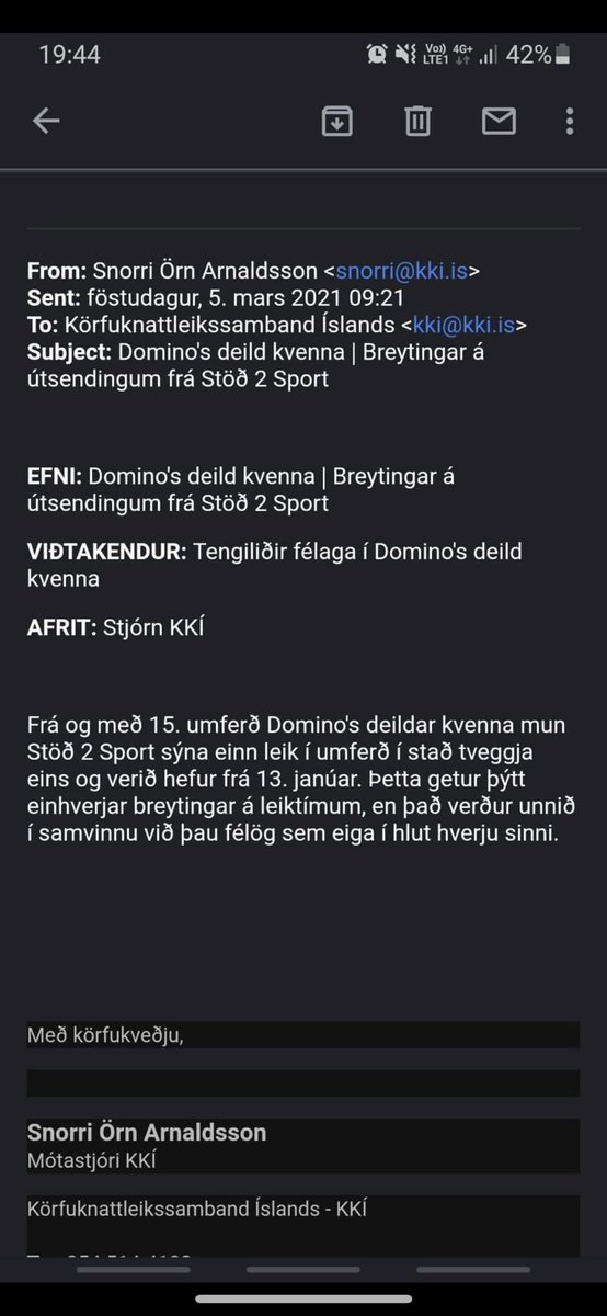 Það væri mjög fróðlegt að fá að heyra ástæðuna fyrir þessu “afturábak-skrefi”. Á meðan 4 leikir í umferð eru sýndir karlamegin þá er ekki hægt að sýna 2 kvk megin?? Allir sáttir bara með þetta?? <a href="/DPISL/">Domino's Pizza ÍSL</a> <a href="/kkikarfa/">KKÍ</a> <a href="/korfuboltakvold/">Bónus Körfuboltakvöld</a>