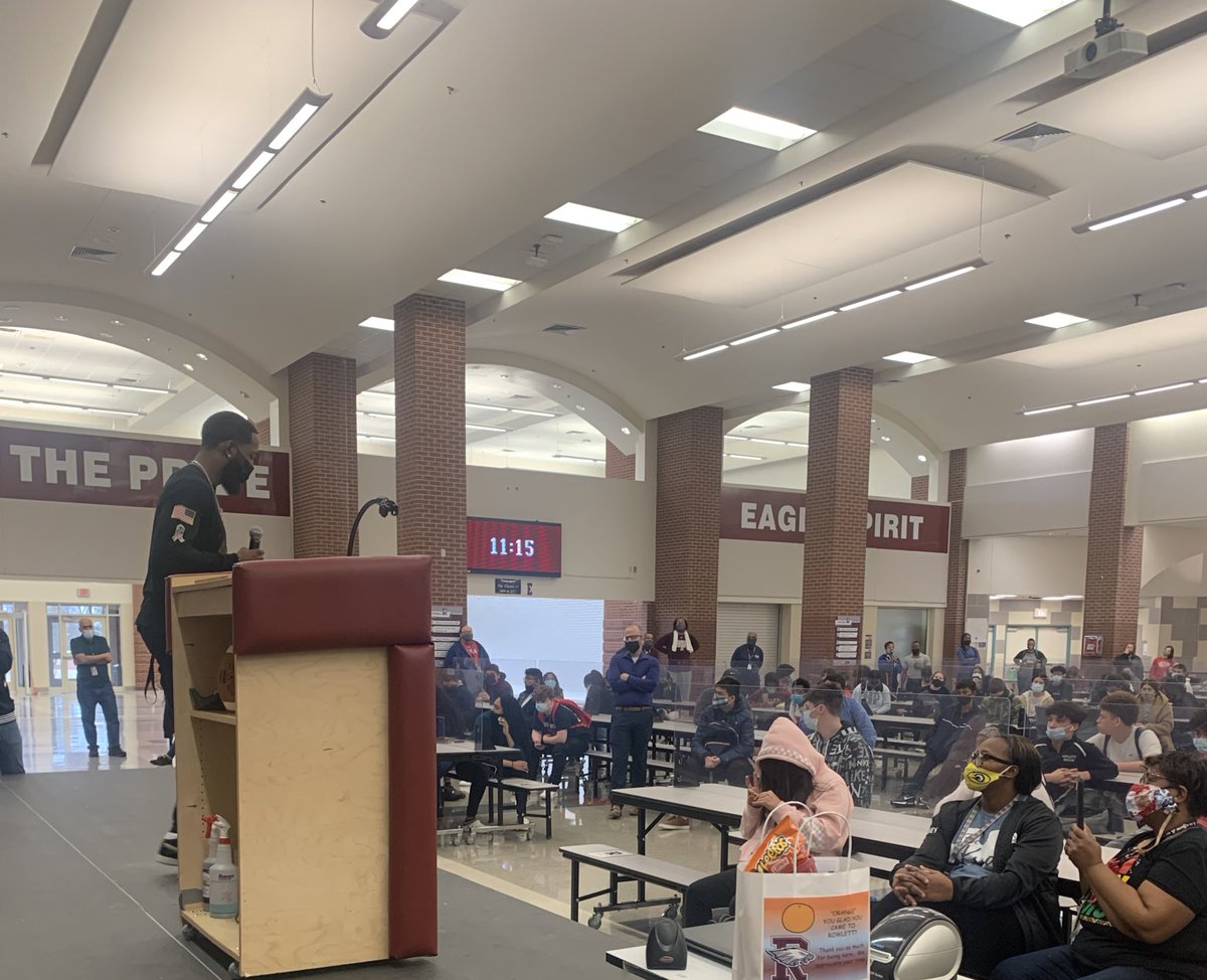 RHS_Eagles's tweet photo. We were so proud to welcome @49ers player @maydenII to RHS yesterday! Thank you for encouraging our students to continue to work hard academically and athletically to achieve their goals. @gisdnews 🦅 #WeROne https://t.co/uA5SWsiXTp