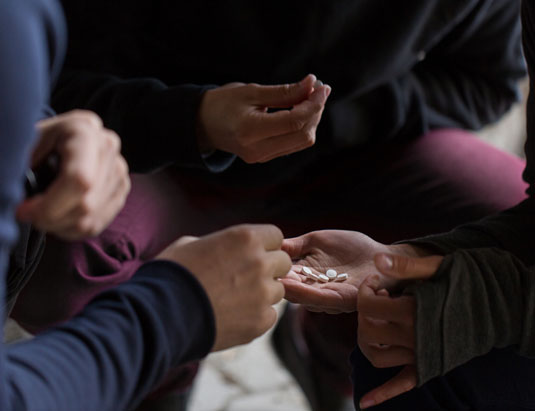 intervention39's tweet photo. Often times it's extremely difficult to reach out for help. 

Either for the family member or for the person suffering. Where have you looked for help? 

#substanceabuse #roadtorecovery #drugaddiction #alcholism #intervention #recoverycoaching #treatment #addictionrehab https://t.co/Xa1SYTaq0H