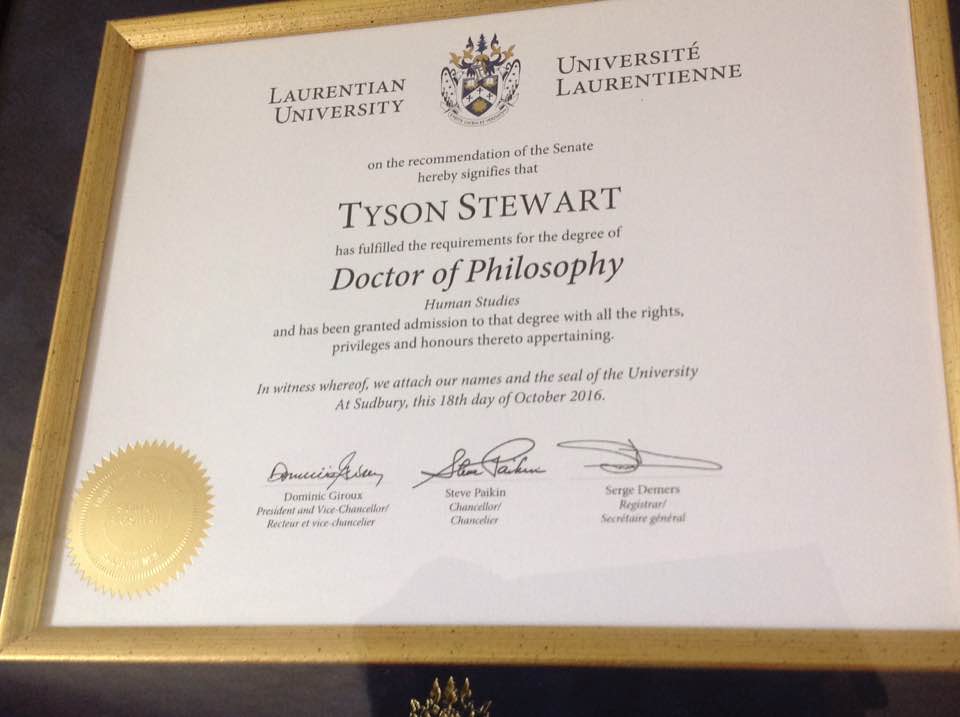 tymstew's tweet image. At LU, I worked with some of the most helpful academics I've ever met in my life. I was challenged. I was supported.  I wouldn't have been able to hold my terminal degree without the defining friendships and experiences I had in Sudz. Nimiigwechwindam #HumansofLU #FundLU