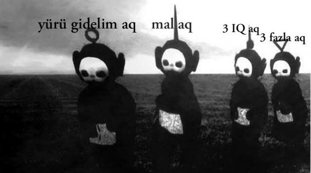 BenUzgunum's tweet image. Hocalar sınav kağıdımı okuyor;
#HelpMeUrgently