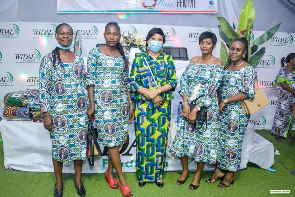 DepNzolameso's tweet photo. La Présidente d la Fondation Widal Mdm Déborah LOANDO a célébrée  l mois d la femme avec tte les femmes d la Famille Widal 
Que vive les femmes Widaliennes
Que vive le Fondateur  Guy LOANDO MBOYO
@GuyLoando_ @MutomboHenry @Dejoie91227360 @AmbungaBethy @ELIENGOMO @FondationWidal https://t.co/ShtzJfdQa8