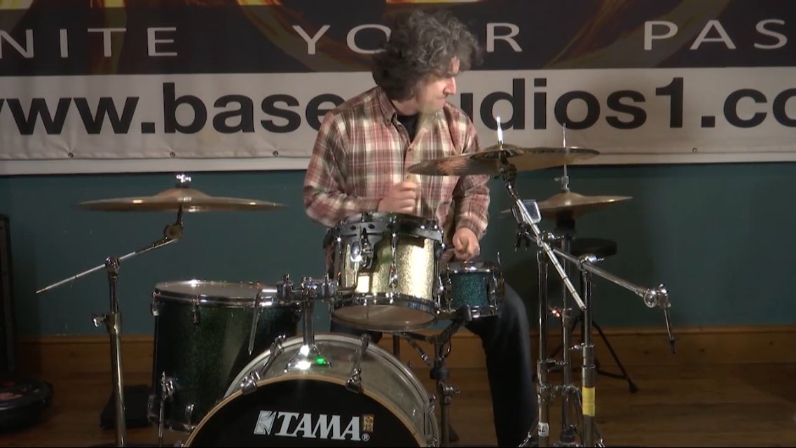 basestudios's tweet image. Filmed in 2016. Interview with pro drummer #AndyEdwards

youtu.be/uyfJniV3g98
Watch &amp;amp; subscribe on #YouTube for more interviews including #LeoSayer #JohnPenney #MilesHunt #JimmyPage &amp;amp; #UB40

#BaseStudios
Contact 07976843718
basestudios1.co.uk
warren@basestudios1.co.uk