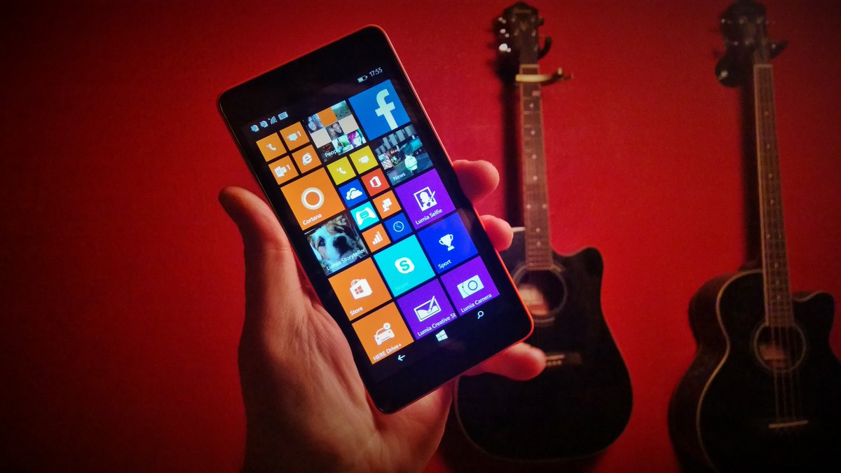 Lumia 535 phone