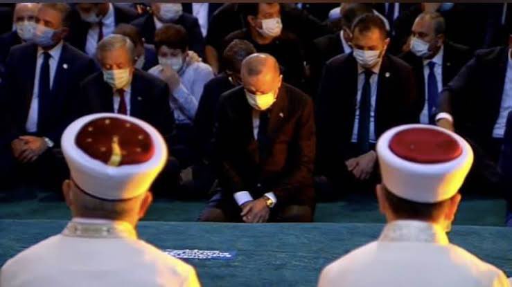 Miraç Kandilin mübarek olsun olsun Reisim, sana dua ediyoruz. <a href="/RTErdogan/">Recep Tayyip Erdoğan</a> 

Allah sana sağlık sıhhat güç kuvvet versin hayırlı ve uzun bir ömür ihsan eylesin.

Rabbim seni başımızdan eksik etmesin.