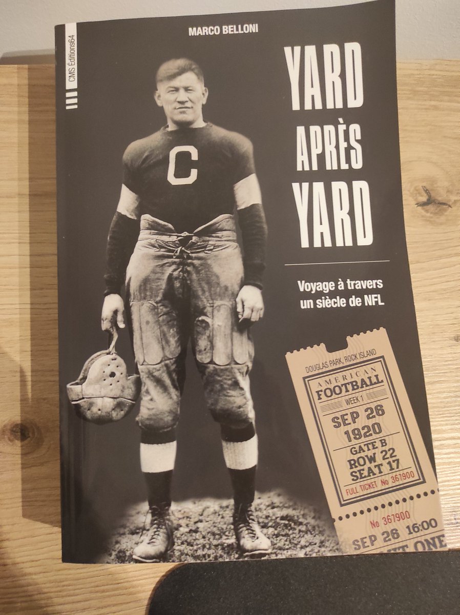 Rapidement livré en Belgique, mon nouveau livre de chevet, Yard après Yard de <a href="/JimThorpe_1er/">Marco</a>  ! Un plaisir :)