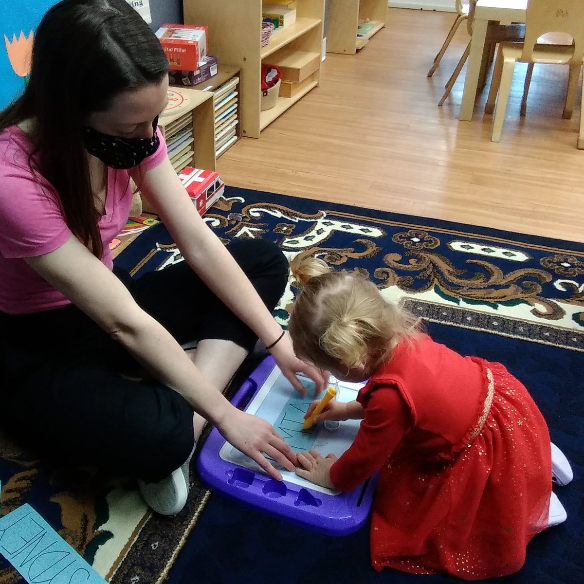 BritleysC's tweet image. Learning how to write our names! ✏

#montessoritoddler #languagelesson #writingactivityforkids #earlychildhoodeducation