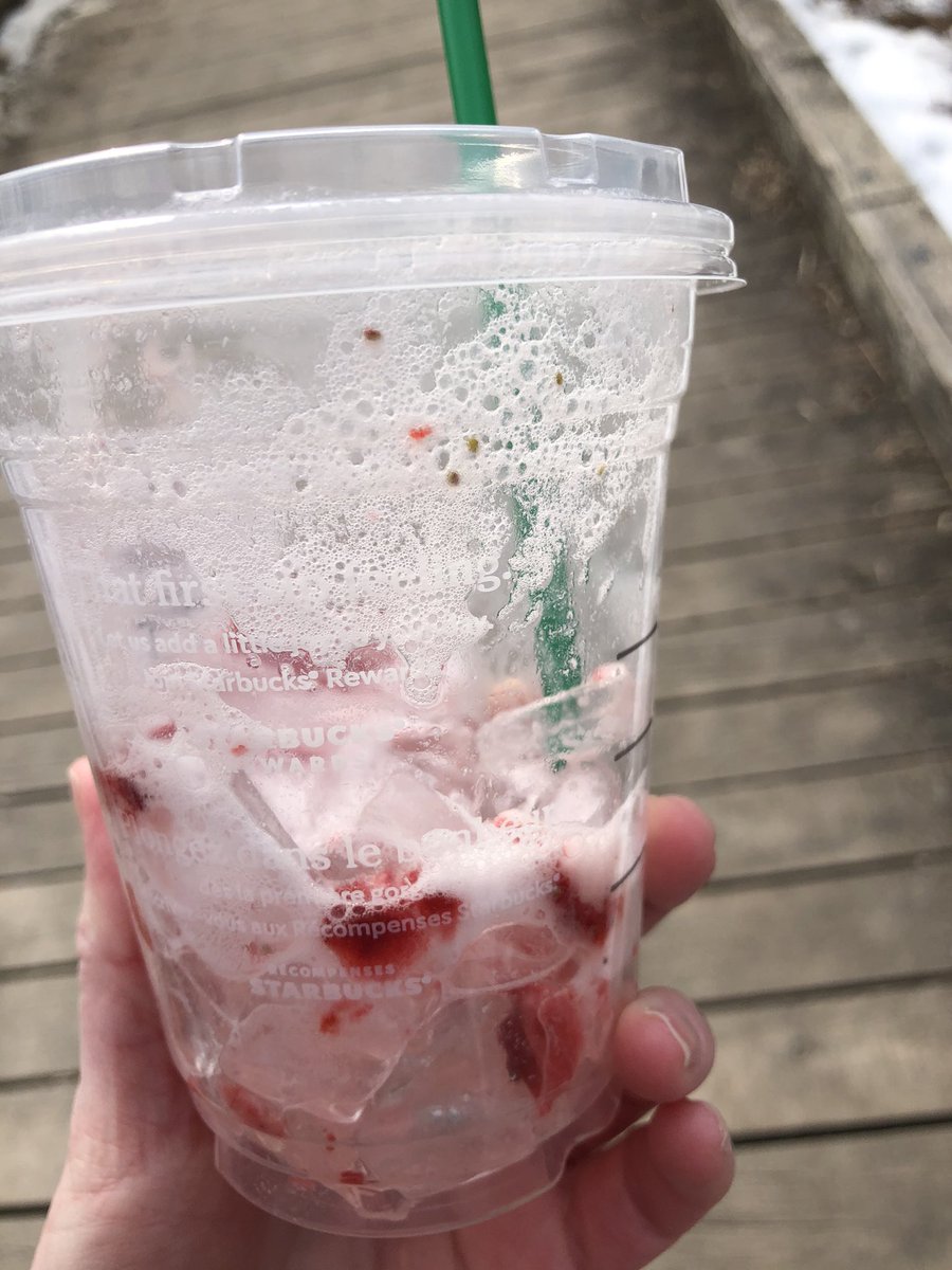 Miss_Allison_D's tweet image. When you specify NO ICE and finish the drink to find 1/4 of the cup of ice #starbucksproblems 
I didn’t PAY for a cup of ice. Well it was free but that’s not the point.