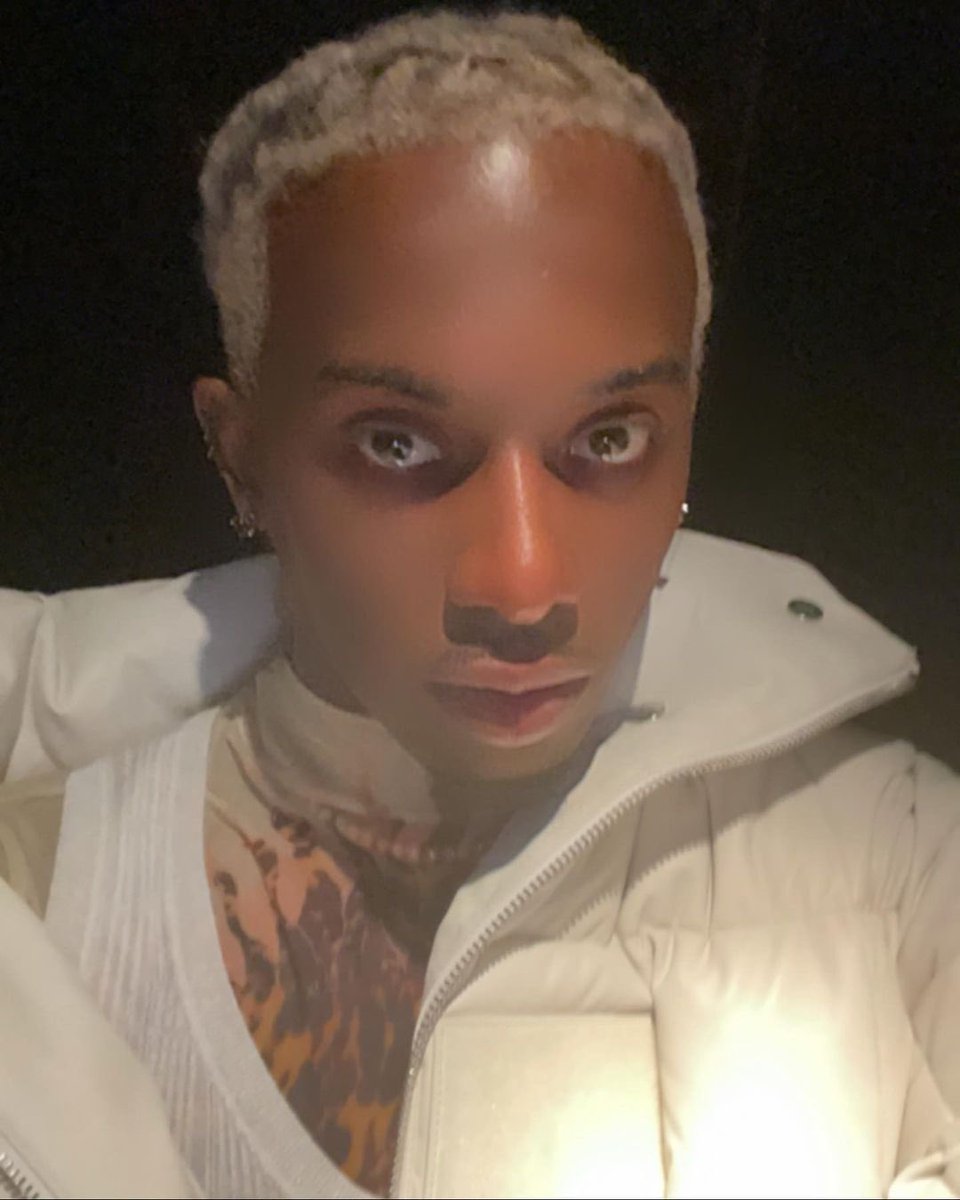 wrld_mag's tweet photo. 🚨 PLAYBOI CARTI vient d’annoncer la sortie d’un nouvel album ! https://t.co/rmN39mN3I5
