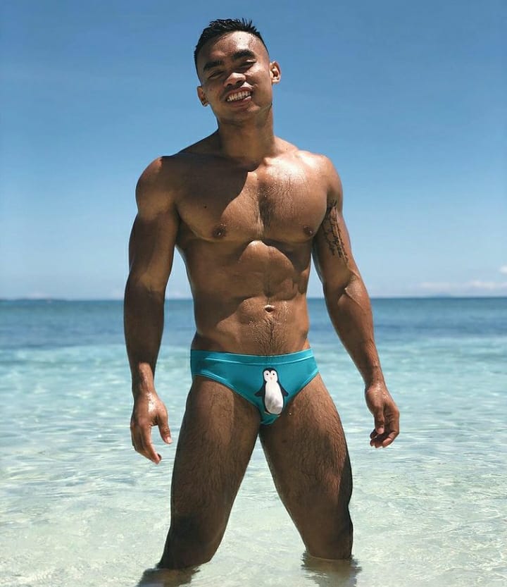 MakisigPinoy's tweet photo. IG: kyleparas_
.
.
.
@MakisigPinoy @kyleparas_ #pinoymakisig #hotpinoy #pinoysexiest #fitness #fitnessmodels #fitnessmotivation #sexypinoy #fitspiration #gwapongpinoy
#pinoy #pinoyigers #pinoyfitness #pinoygram #asianboy #hotasian #gymfit #gymmotivation #hunk #pinoyhunks 
CTTO https://t.co/GrWtO29k6V