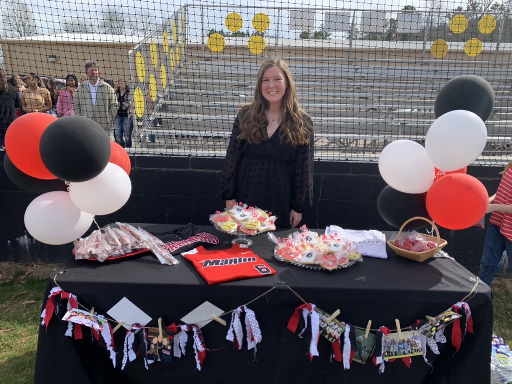 SparkmanAD's tweet photo. It’s a GREAT day to be a Sparkman Senator! Congratulations to the following Softball players signing letters of intent:
Stefanie Price-Birmingham Southern
Bailey Abernathy-Martin Methodist
Zahria Jones- Alabama A&M
Emma Bailey-Calhoun CC
#SHSSenators #MCSSStrong https://t.co/DMzEISRY7X
