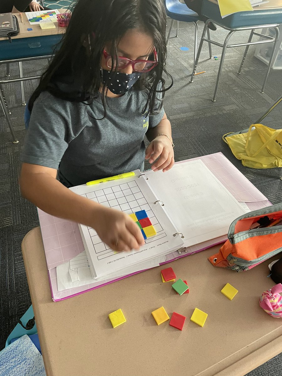 tiffany_varnell's tweet image. How much space do you take up?! Learning how to find area in math today was much more manageable for our class after all of our subitizing practice this year! #mathFUNdamentals