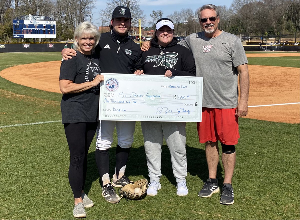 U Deserve A Chance tweet media