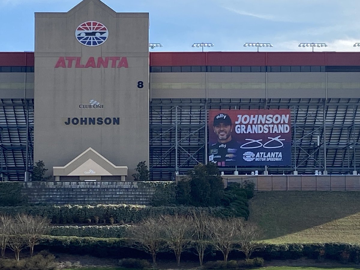 .⁦@amsupdates⁩ is excited to know fans will be sitting in the newly renamed Johnson grandstand for the first time at next weeks #FOHQT500. Hey ⁦<a href="/JimmieJohnson/">Jimmie Johnson</a>⁩ want us to save you a seat?