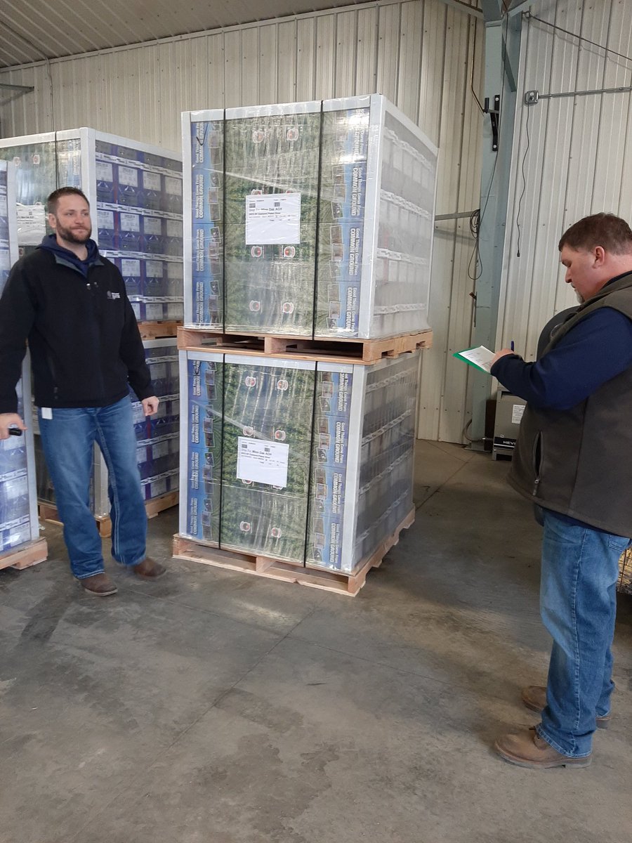 andy_finkral's tweet photo. In light of the current snowfall, Spring planting will be here soon. The Minn-Dak ag staff unloaded and sorted a load of ACH Seeds beet seed today. https://t.co/NAfMHu6592
