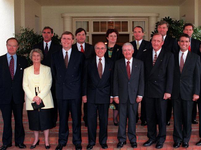 CanberraInsider's tweet photo. March 11, 1996: John Howard was sworn in as Australia's 25th Prime Minister after winning the March 2 federal election against Paul Keating. https://t.co/0t3DX9CQRM