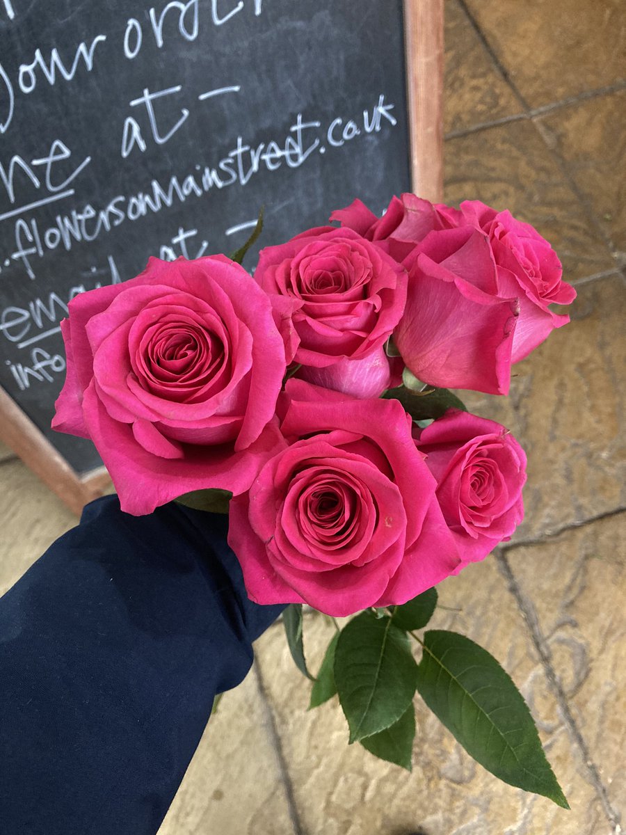 FlowersMainSt's tweet photo. Flower filled days ahead! A HUGE thank you for all your orders so far 🥰 There’s still time if you’d like to treat your Mama - order online or call us and we’ll be happy to help! 💞
https://t.co/fgdkG4htO1
01159375217 #keyworth #nottinghamshireflorist #ng12 #flowersonmainstreet https://t.co/OnZcITAvL2