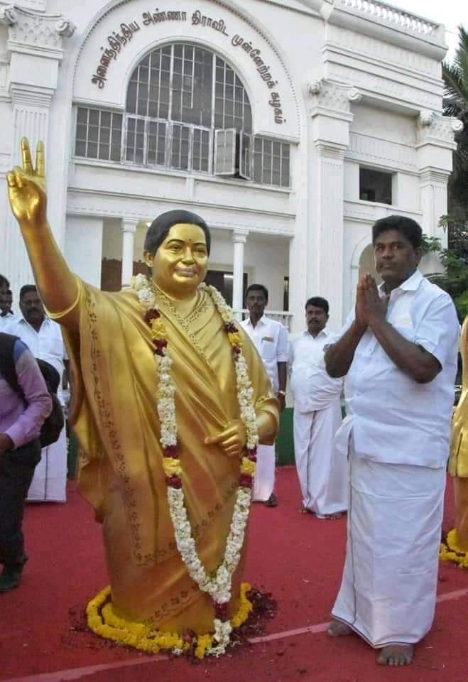 KJ_saianjith's tweet photo. சிவகங்கை மாவட்டத்தின் அஇஅதிமுக வெற்றி வேட்பாளர்கள் வெற்றி நிச்சயம் வெற்றி நமதே 🌺🌺🌺🌺🌺

#ஆதரிப்பீர்_இரட்டைஇலை.. https://t.co/0Wdzv8cusR