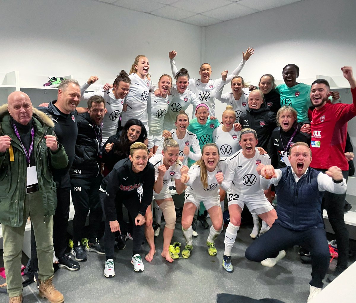 KVARTSFINAL! 💥

🔴🔵 #viärFCR <a href="/UWCL/">UEFA Women’s Champions League</a>