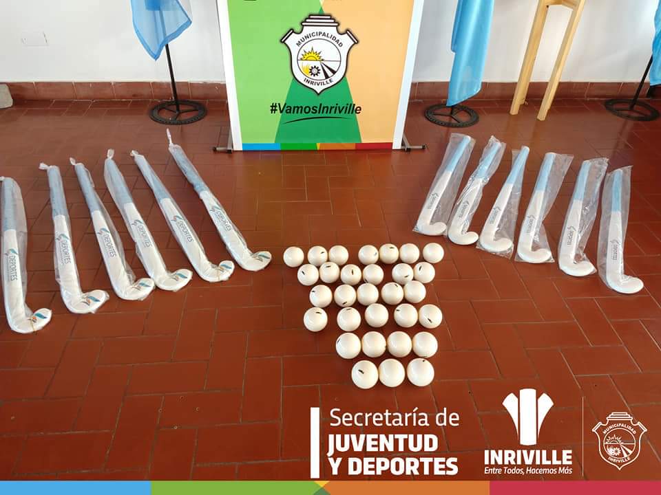 JInriville's tweet photo. #EntregaDeElementosDeportivos
📍En la noche de ayer, se realizó entrega de elementos deportivos a dos disciplinas que están en constante crecimiento 👏🏼 #Hockey🏑#Tenis 🎾

Gracias Ines Arrondo Daniel Diaz 
#VamosAlmafuerte🔴⚫🔴
#VamosInriville https://t.co/Vjtju43EtJ