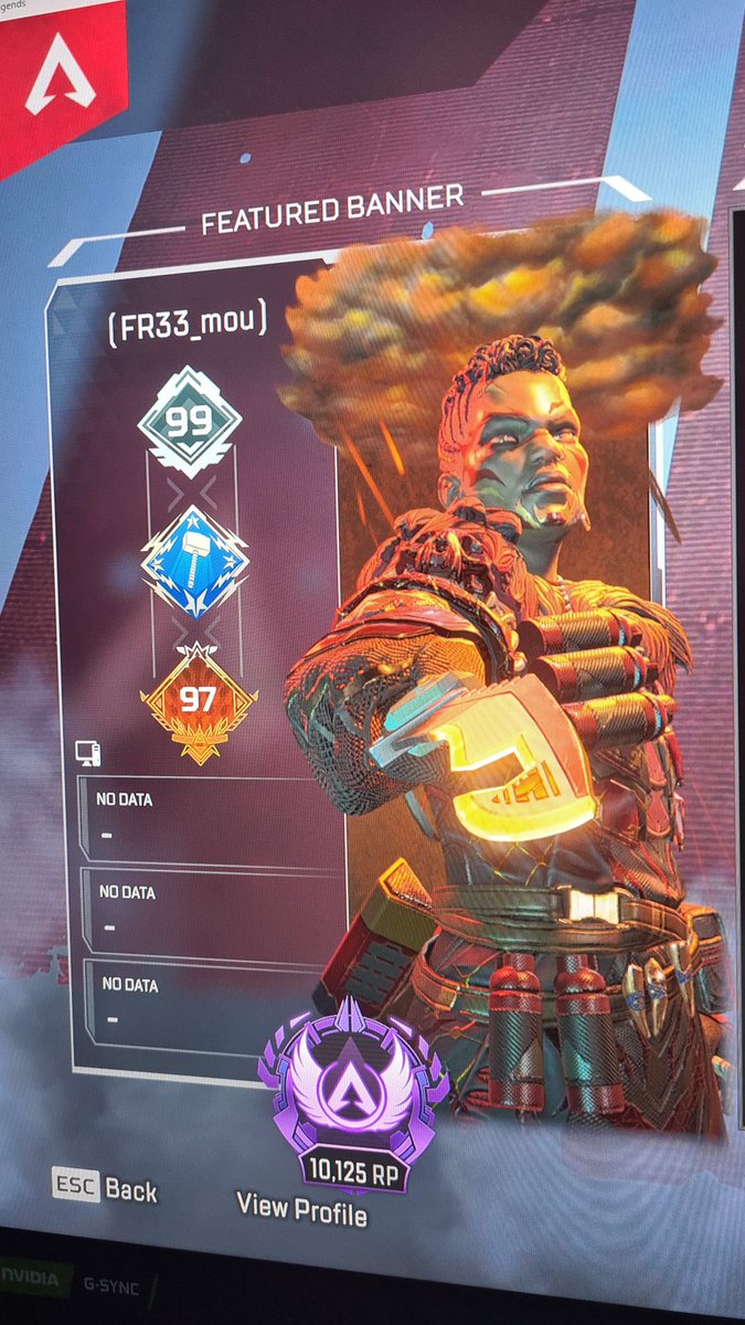 Fr33Mou's tweet photo. The grind is real with thanks to @scuwry for the motivation I managed to grind to hit masters on my first apex split. Well atleast I got a apex pro following me https://t.co/OVsyuXQkyo