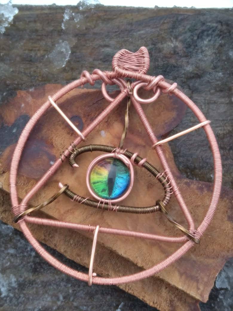 innovisjewelry's tweet photo. Excited to share the latest addition to my #etsy shop: The enlightened eye sacred geometry wire wrapped pendant #copper #circle #evileye #bronze #enlightenedeye #handwrappedjewelry #innovatedvisions #handmade #oneofakind #sacredgeometry https://t.co/QCBLYmmKWi https://t.co/ZFpW0ElsiV