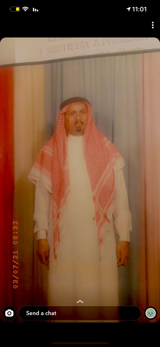 baseem91's tweet photo. لاضاق صدري واظلم الليل بادي
ودتني الصوره لعمي وجدي

اموات لكن عايشين بفؤادي
اهدي لهم روحي لو الود ودي

#باسم_سليم https://t.co/hIoOnuHWBI