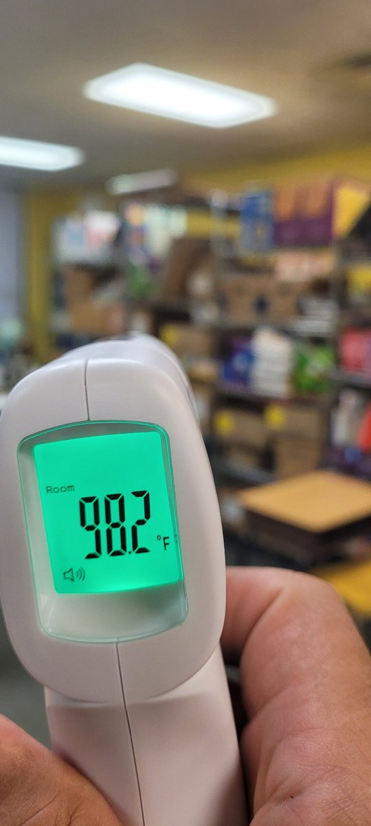 That is ridiculous to have to work like this  It's 60ﾟ outside #seiulocal1 #safeworking  #justToHot