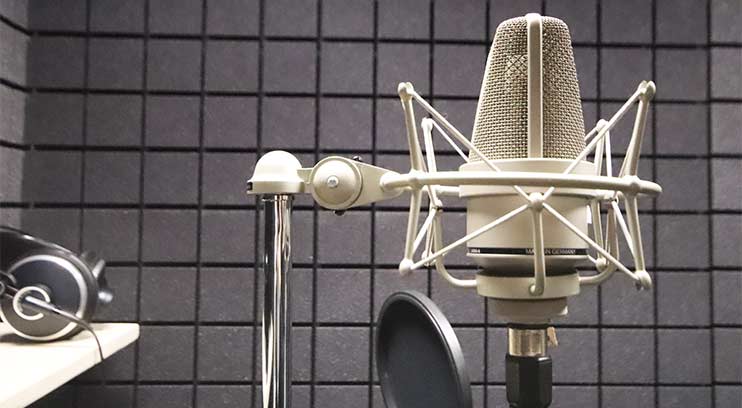 SoundstudioMsk's tweet photo. Студия для записи песен
Наша студия оказывает услуги записи песен для всех желающих: как любителей, так и профессионалов. Вы можете записать песню под минус, песню под гитару, песню акапелла, либо заказать полноценную аранжировку. #recordering #music
https://t.co/SKETy6wQyL https://t.co/hcQCg7BJhp