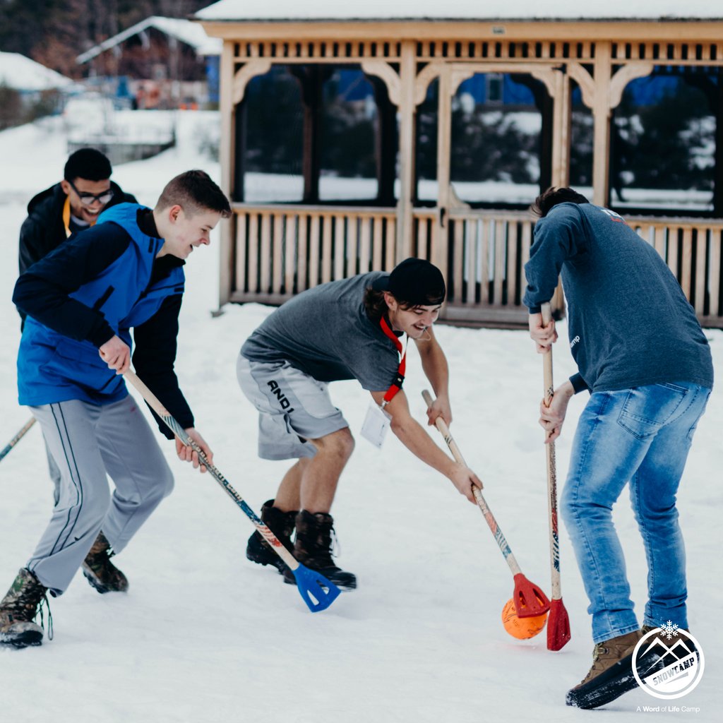 WOLSnowcamp's tweet photo. Snow much fun❄️ https://t.co/RbrYj3fe4O