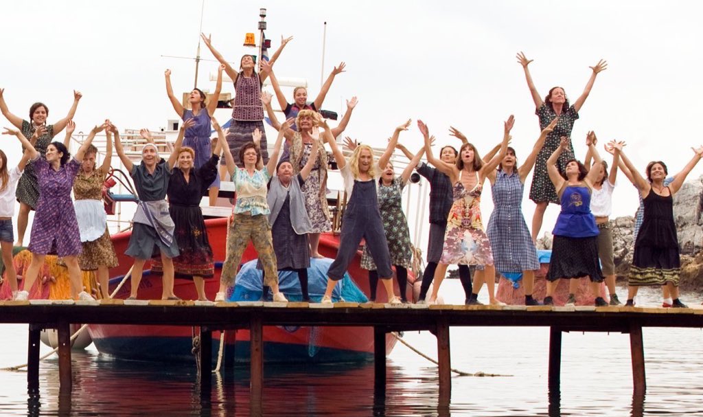 vlovesemma's tweet image. the way that this film radiates comfort