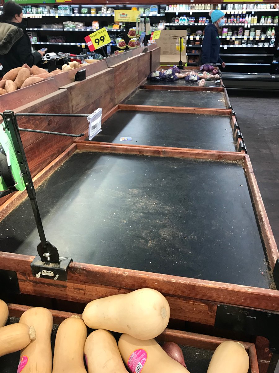 EliseSchmelzer's tweet photo. i would like to know the current potato to resident ratio of every denver home right now https://t.co/Cv92ywZo5m