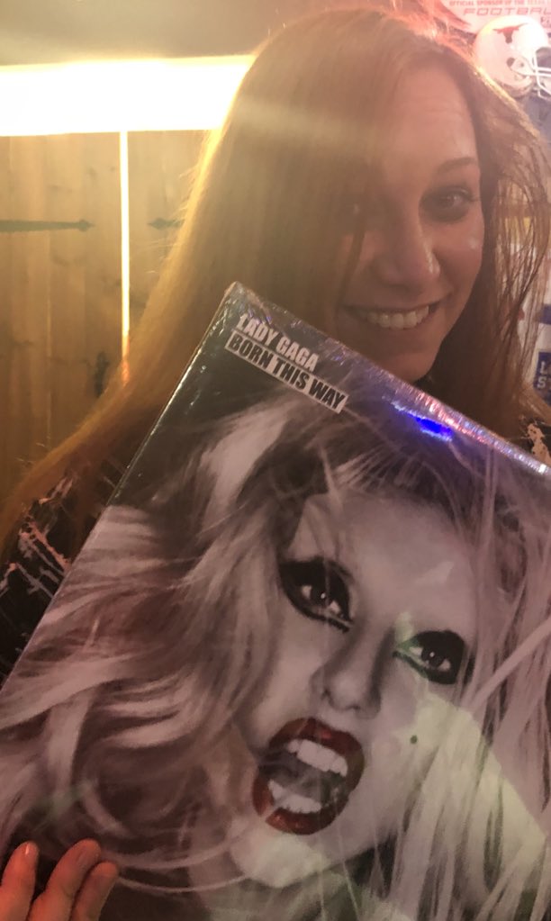 EwK1B4sXAAEQidz?format=jpg&name=medium