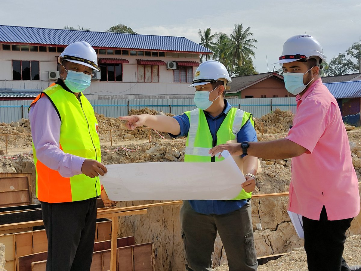 Tinjauan pihak Bahagian Pengurusan Projek 1 (BPP1), Cawangan Kerja Pendidikan ke tapak projek SK. Kampung Acheh, Pekan, Pahang. - Kerjasama JKR Pekan

<a href="/IrZulkefly/">Mohd Zulkefly S</a> 
<a href="/razgrid1/">🇲🇾 Razdwan Kasim</a> 
<a href="/JKRMalaysia/">JKR Malaysia</a> 
<a href="/JKRPAHANG/">JKR PAHANG</a> 
<a href="/JKRPekan/">JKR PEKAN</a> 
<a href="/CKP_JKR/">Cawangan Kerja Pendidikan (CKP), IPJKR MALAYSIA</a>