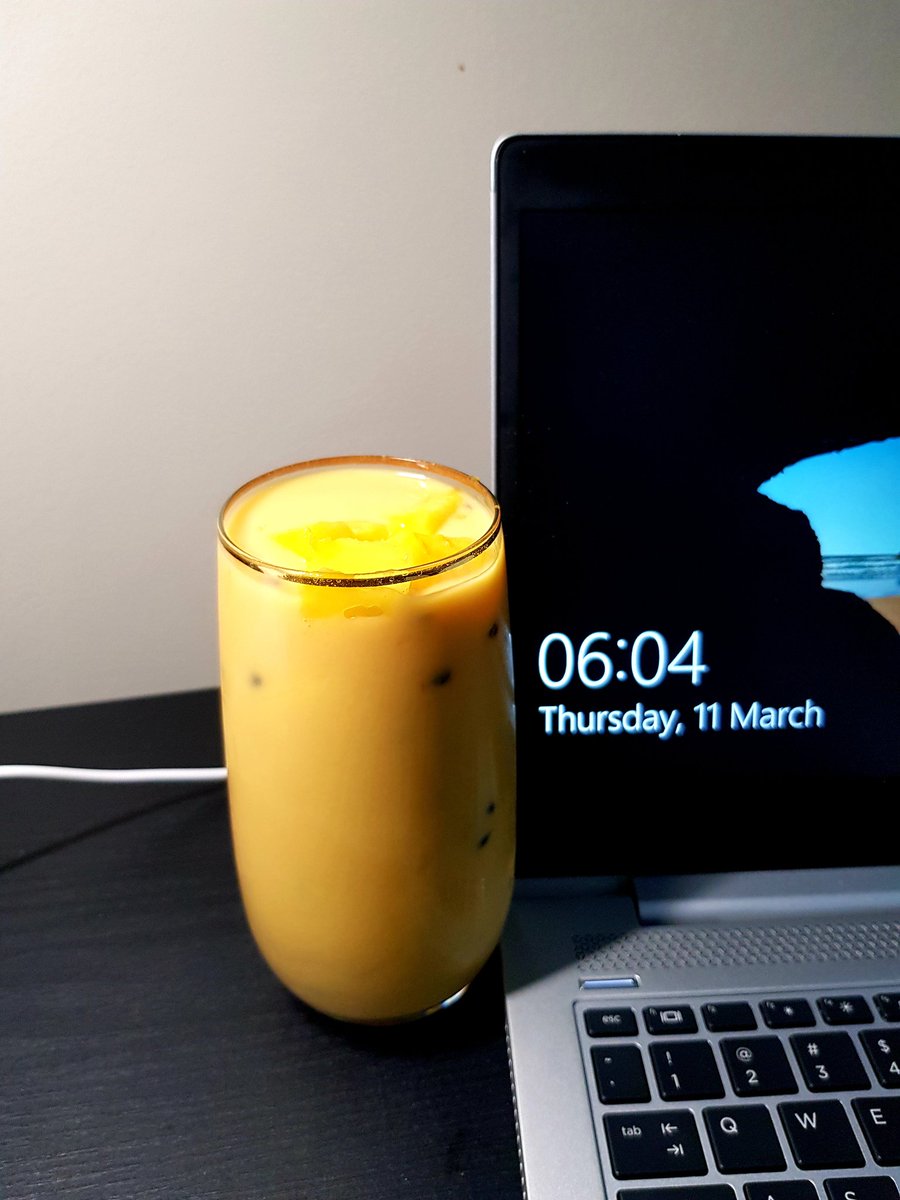 mattoh1's tweet photo. Back to my "happy smoothie" #MangoBang with a lil' twist... Granadilla and Mango chunks!! Hey... there's nowhere in the book that says you can't have real chunks of fruit in a #smoothie!! I need "happy" cuz yesterday's one kicked my butt. 😎 https://t.co/rDdGq51BXe