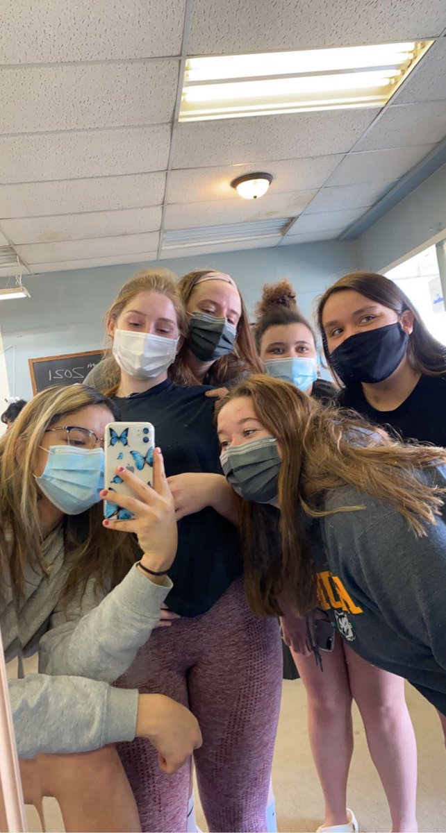 LoganReuben1's tweet photo. piercings was how we spent our wellness day!โจ #kcselfcare https://t.co/CSMglhqReg