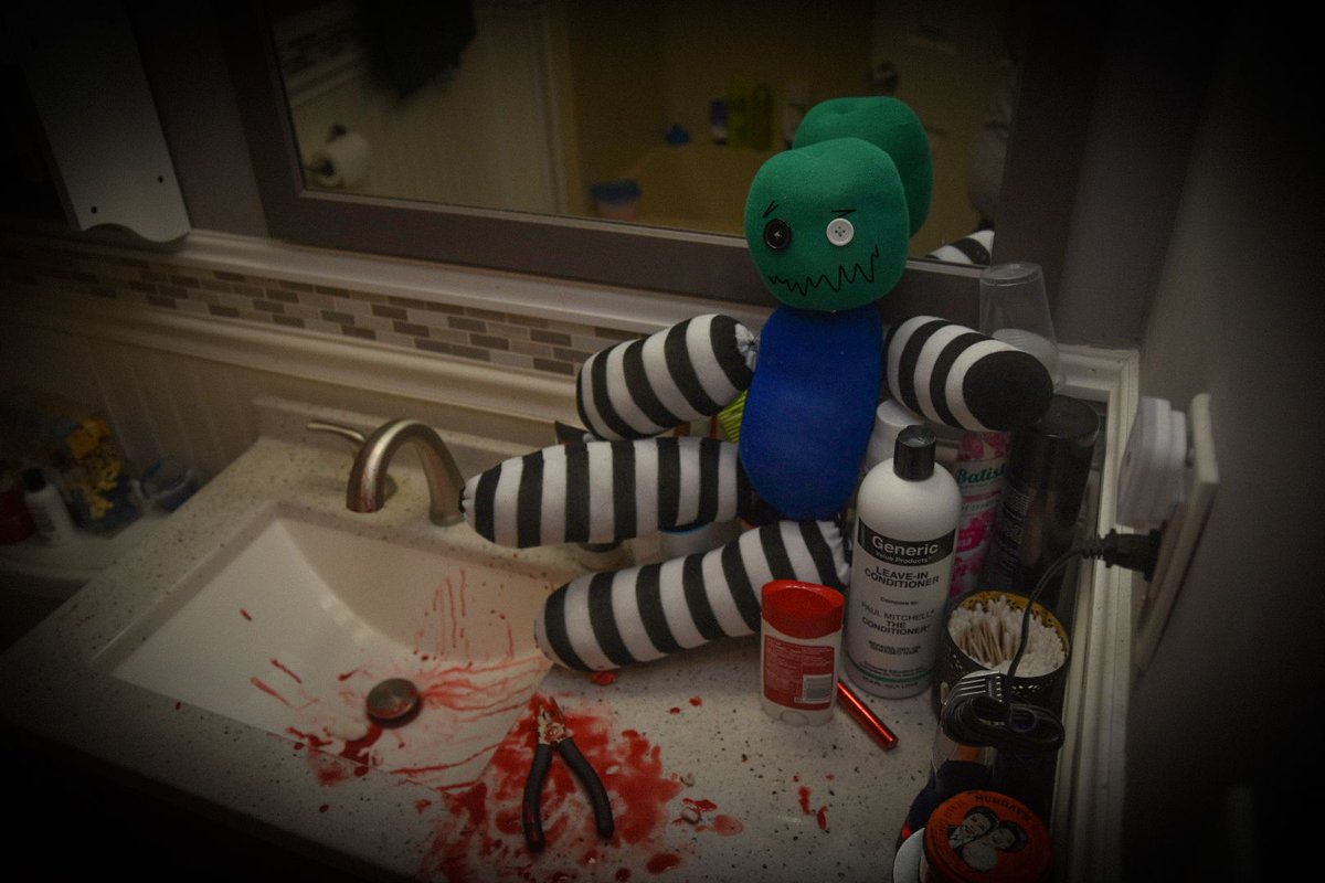 skillflea's tweet image. Been out sick since last weekend but aiming to get a new SYF episode out at around 4 pm EST tomorrow. Wouldn't you join us? All you need to bring is your teeth.