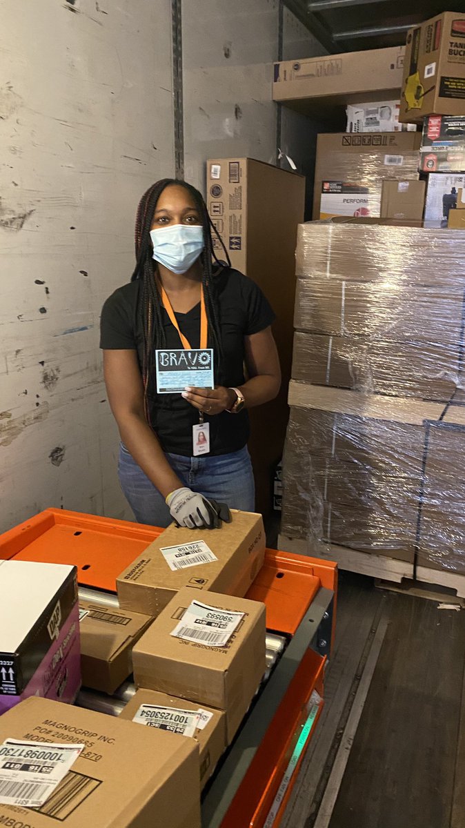 Shout out to Meka for always giving a helping hand when needed . Thank You for your hard work !! #5250 🍊