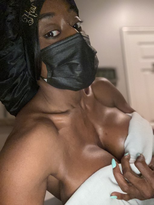 Getting my weekly massages , can someone give me some assistance? https://t.co/rdcD6U9542 #massage_bodytobody<a href="/tag/fitness"class="tags"><span>#fitness</span></a><a href="/tag/bigboobs"class="tags"><span>#bigboobs</span></a><a href="/tag/massage"class="tags"><span>#massage</span></a><a href="/tag/ebonygoddess"class="tags"><span>#ebonygoddess</span></a><a href="/tag/bigclit"class="tags"><span>#bigclit</span></a>