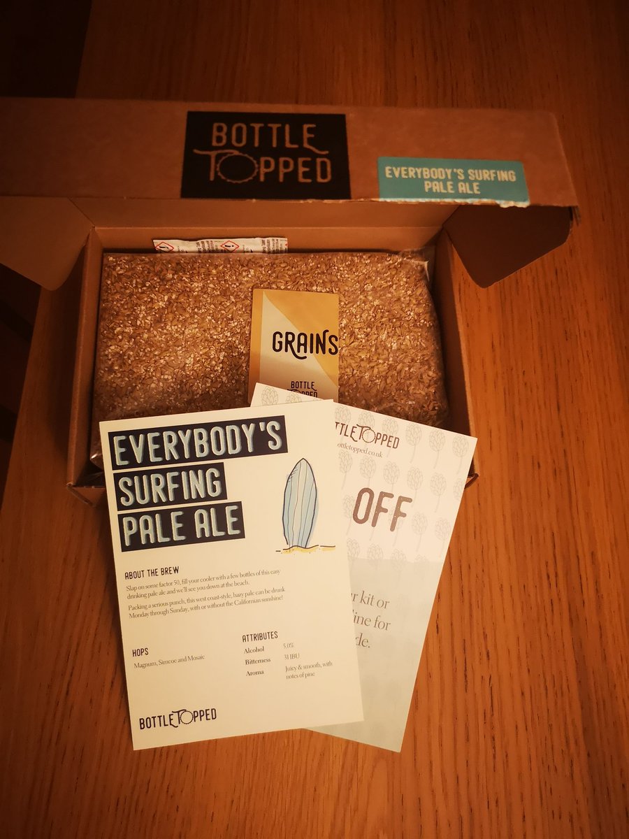 cell078's tweet image. my first beer at home thanks @Bottle_Topped 🍻🍺