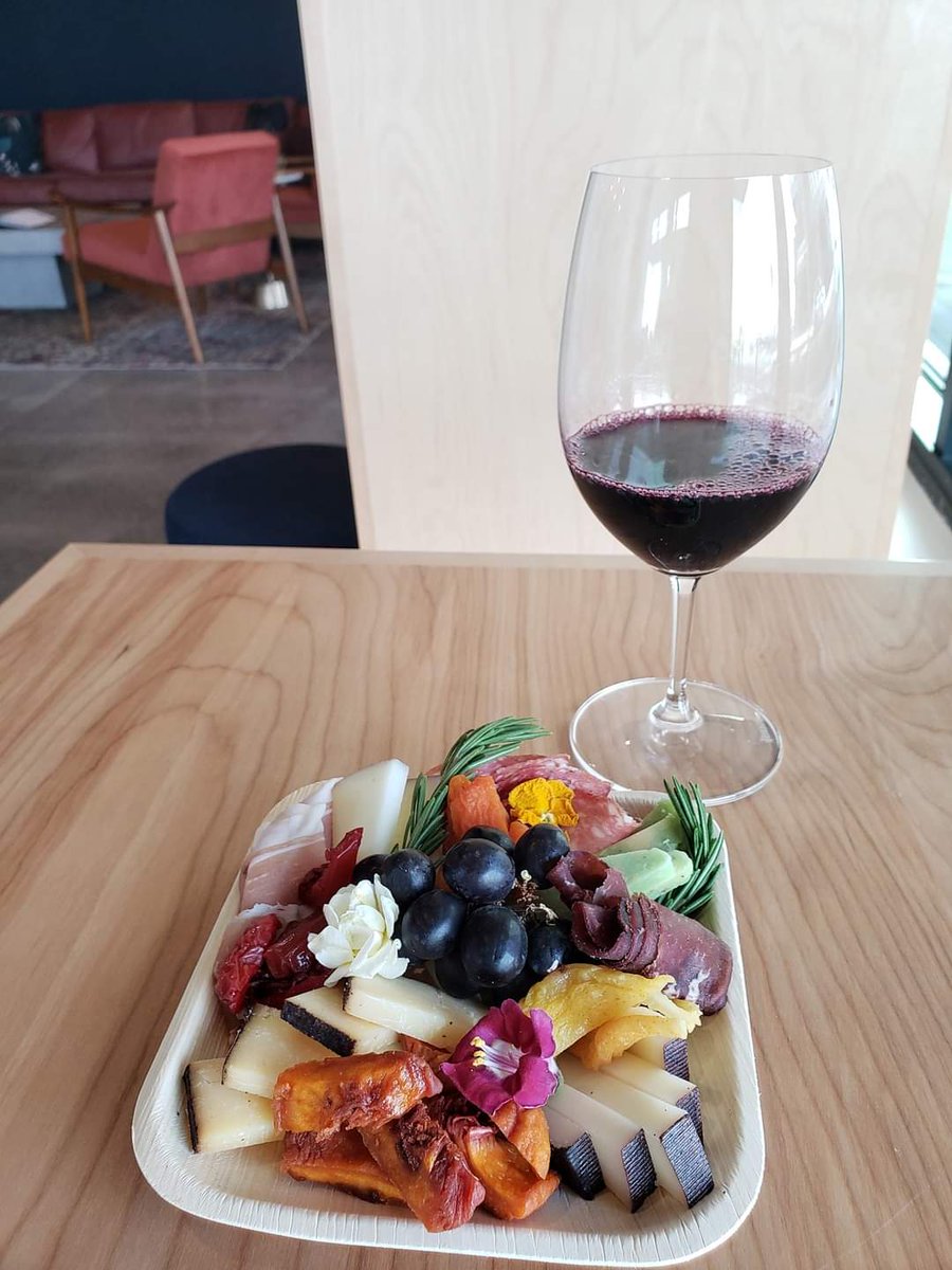 swwawine's tweet photo. When you make a reservation at Pepper Bridge Winery &amp; Amavi Cellars Vancouver, make sure to add one of these beautiful charcuterie plates from C'est la vie! You can make your reservation at: https://t.co/oUrYXeu5X6 https://t.co/T6Zy06RvF8
